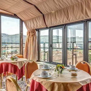 https://europa-signa.it-tuscanyhotel.com