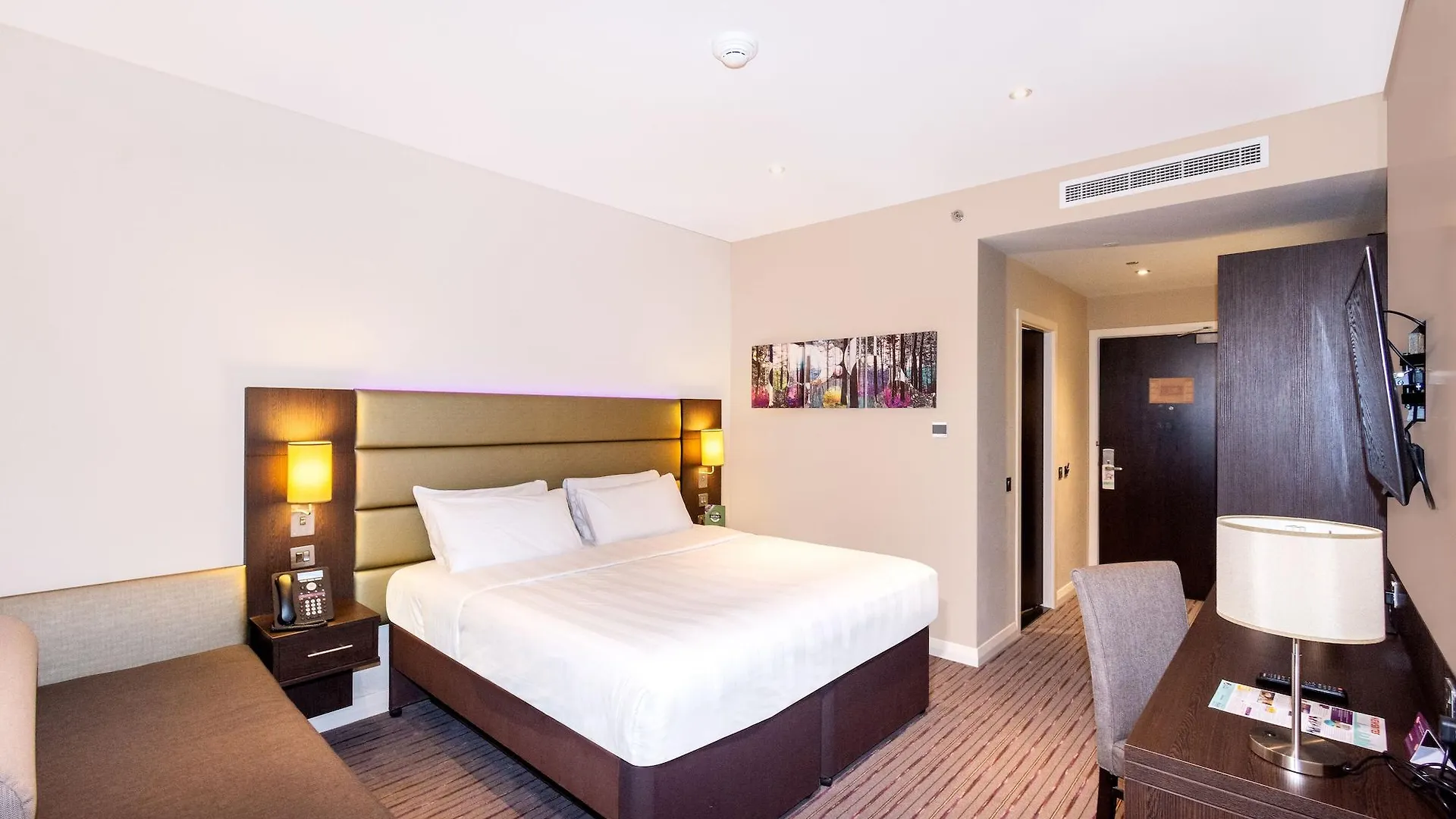Premier Inn Dubai Al Jaddaf