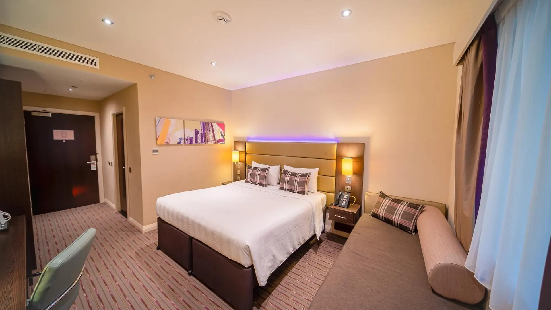 Premier Inn Dubai Al Jaddaf 3*,  Emirati Arabi Uniti